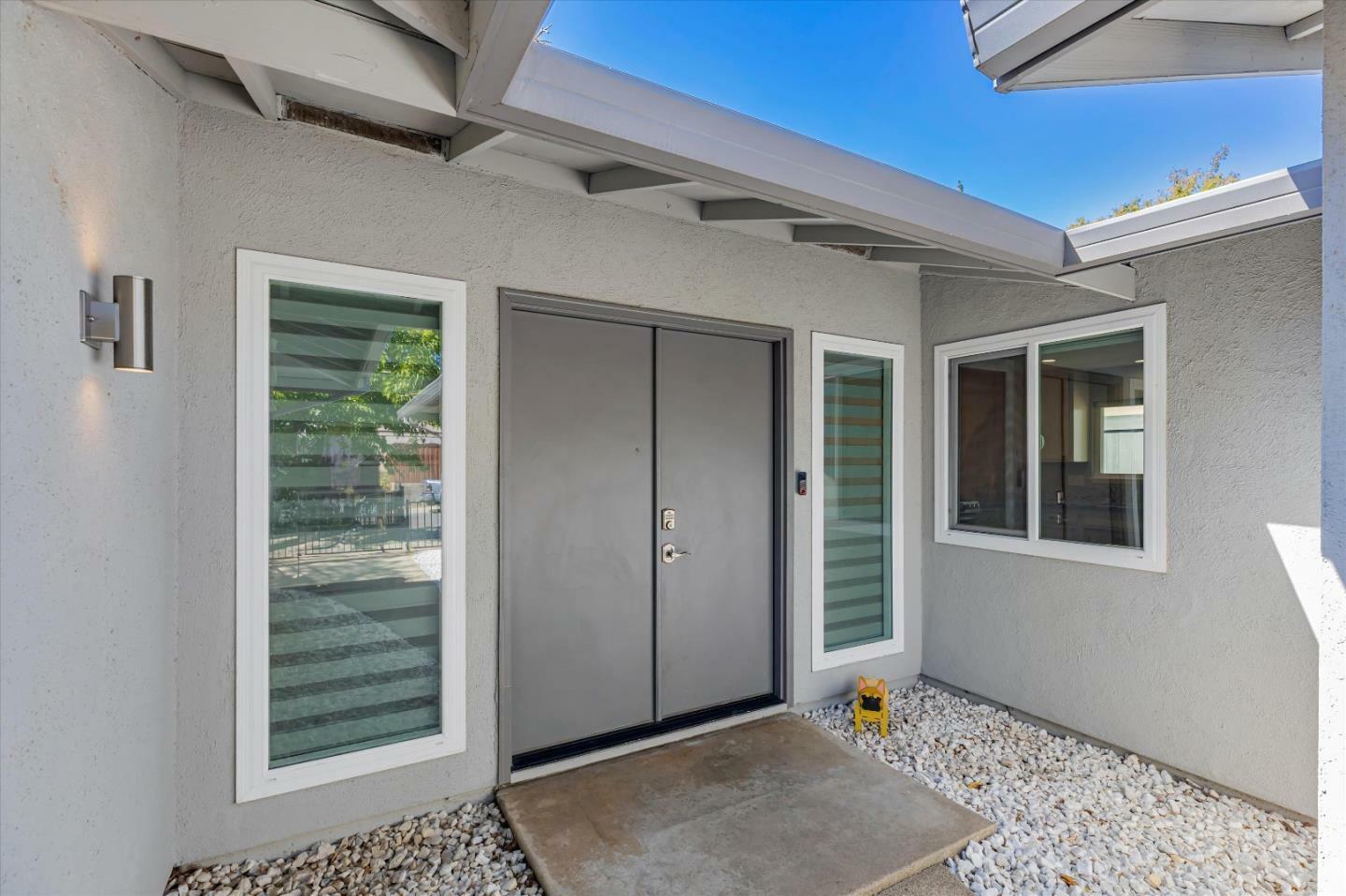 Property Photo:  4901 Hillridge Way  CA 95628 