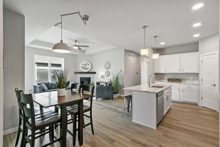 2882 Wild Goose Way  Stoughton WI 53589 photo