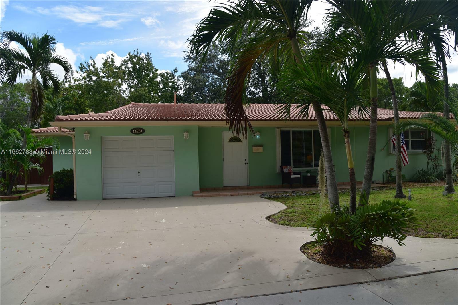 Property Photo:  14231 Lake Saranac Ave  FL 33014 