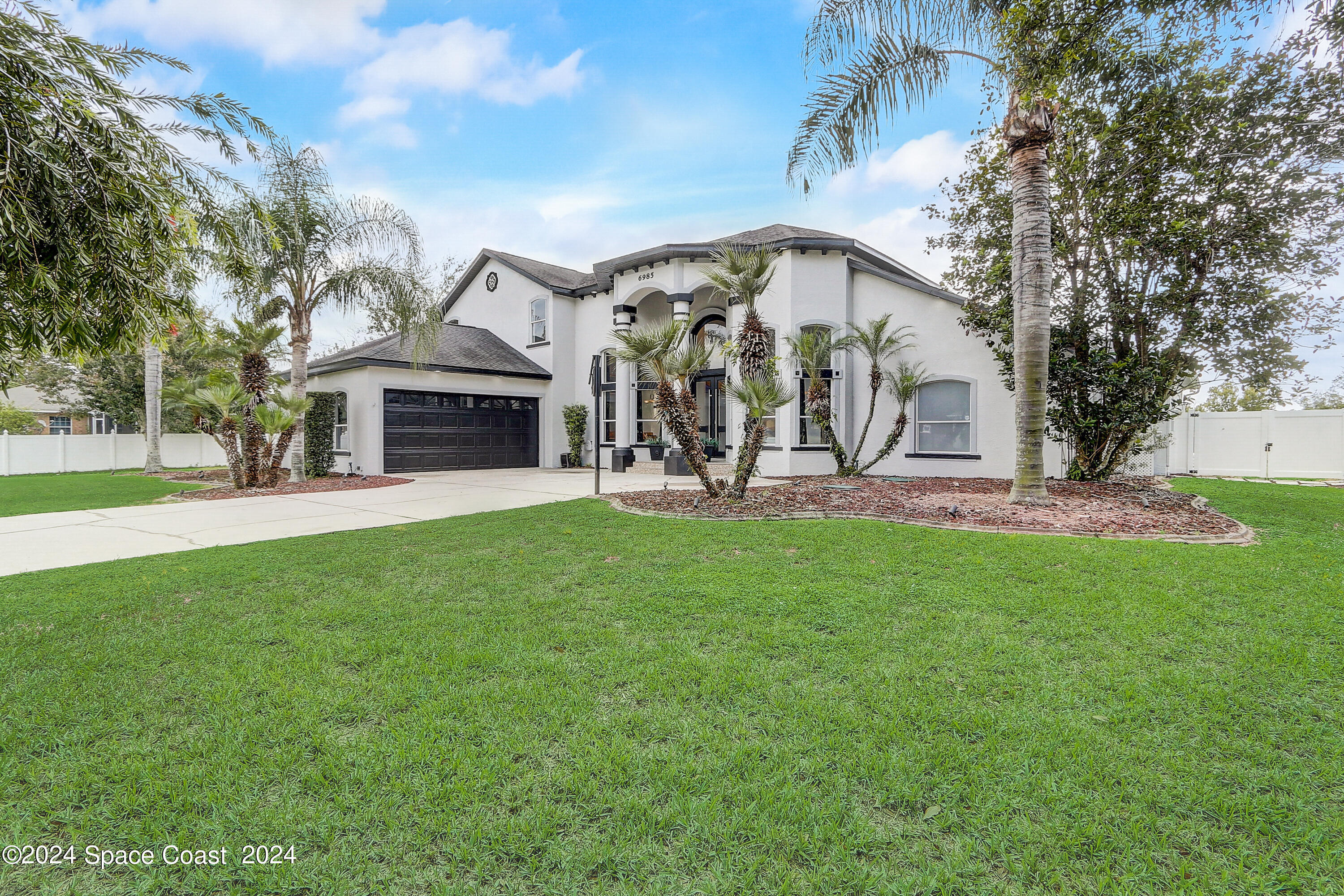 Property Photo: 6985 Hundred Acre Drive FL 32927