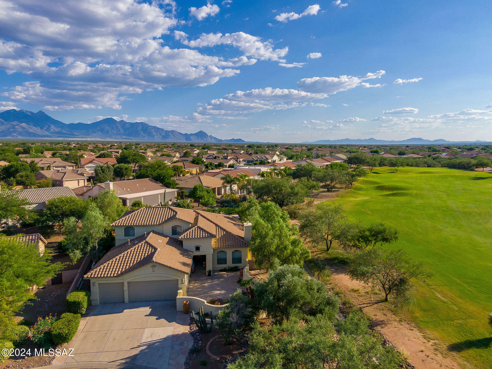 Property Photo: 2560 E Greenwich Place AZ 85614