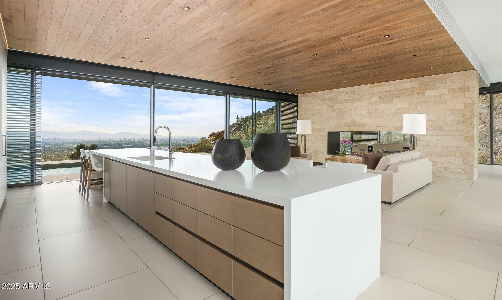 Property Photo: 4301 E Upper Ridge Way AZ 85253