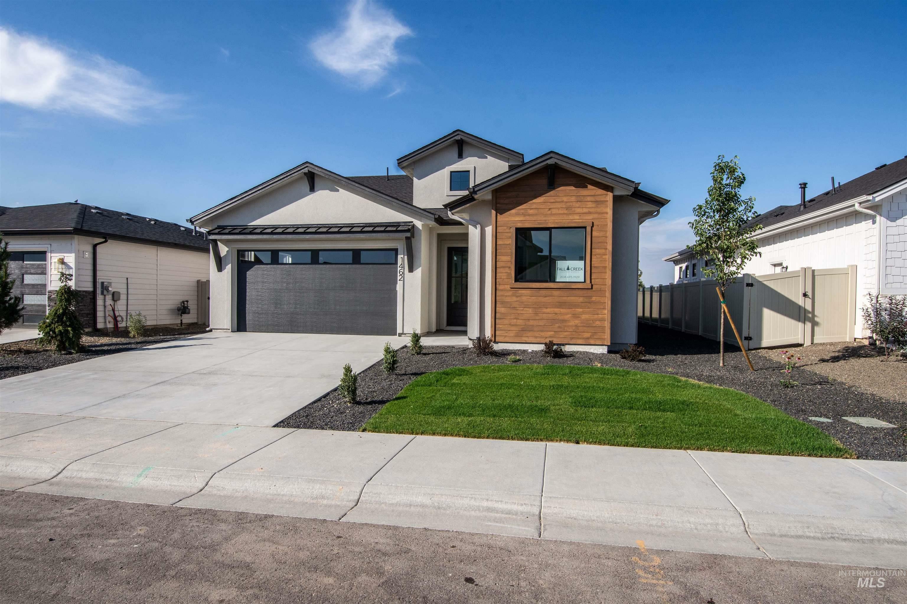 Property Photo:  1462 W Fluorite St  ID 83634-4894 