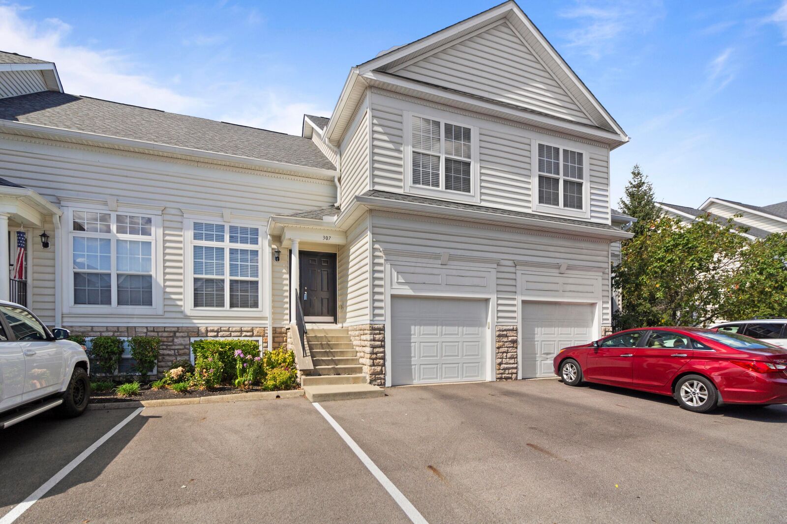 Property Photo: 307 Hemlock Ravine Drive OH 43004