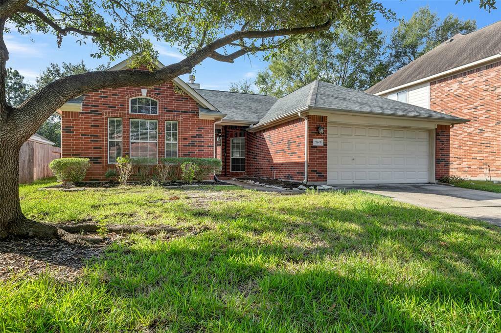 Property Photo:  21805 Maidens Crossing Drive  TX 77339 