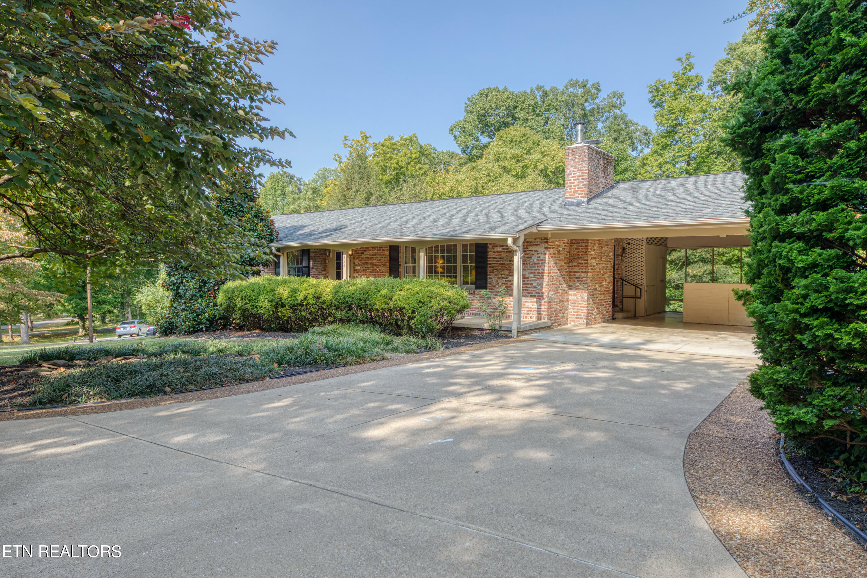 213 Beechwood Drive  Knoxville TN 37920 photo