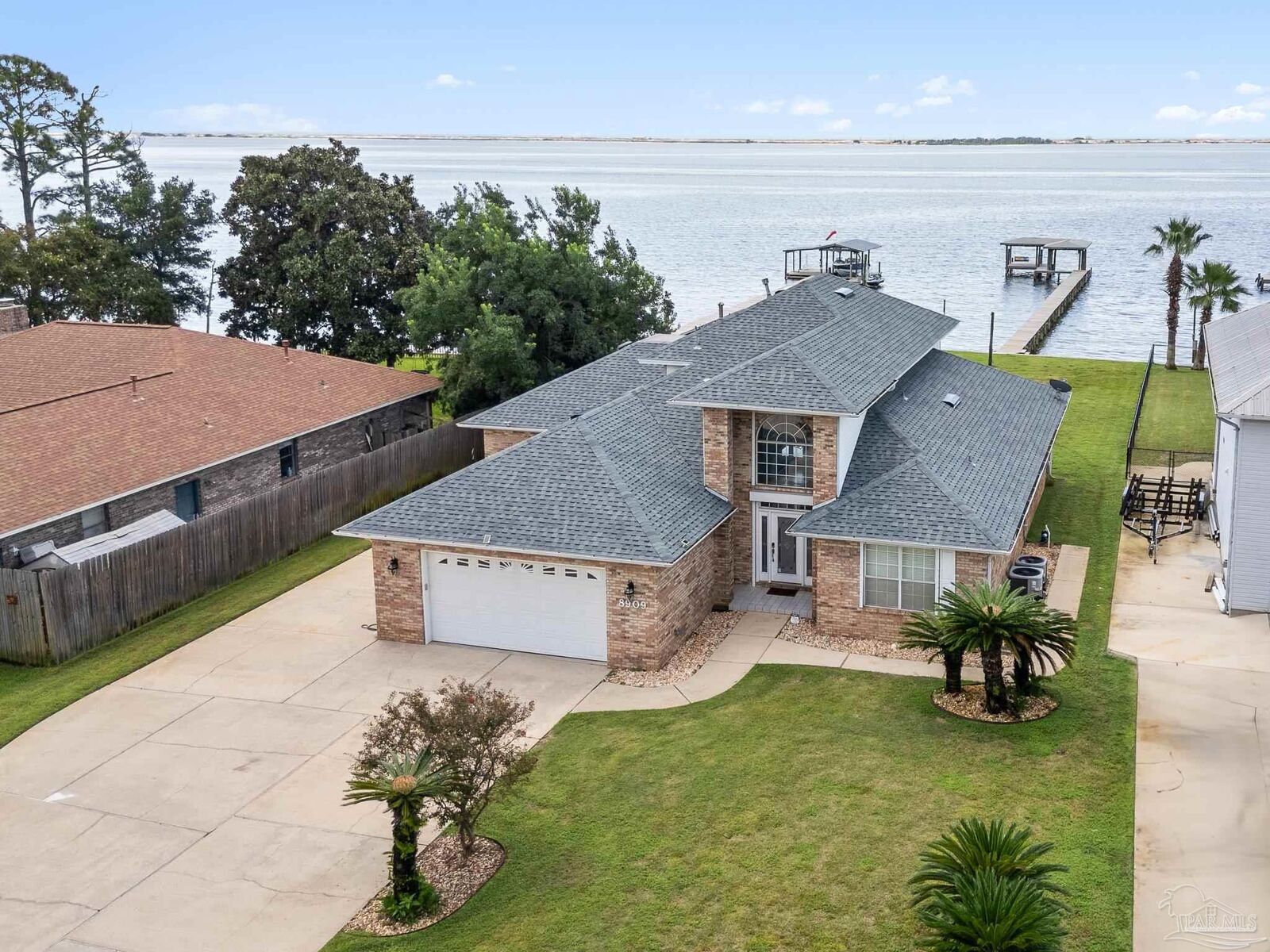 Property Photo:  8909 Schooner Ct  FL 32566 