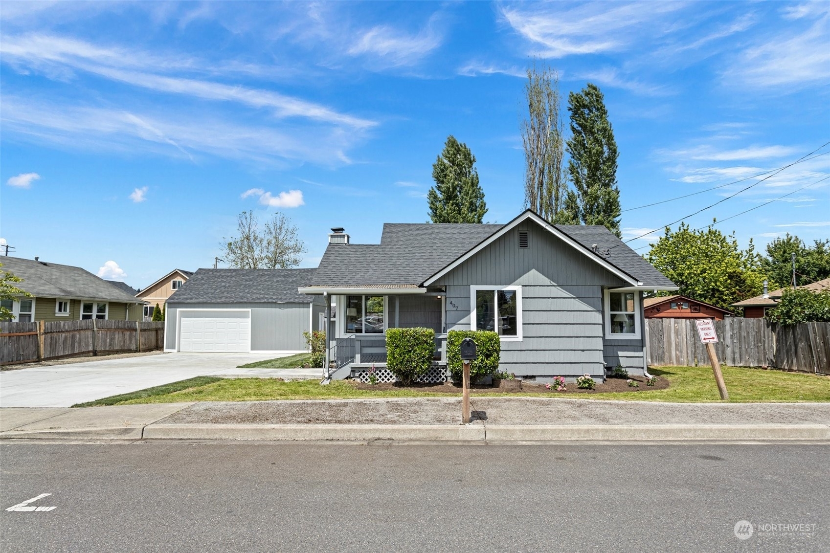 Property Photo:  407 Warde Street  WA 98001 