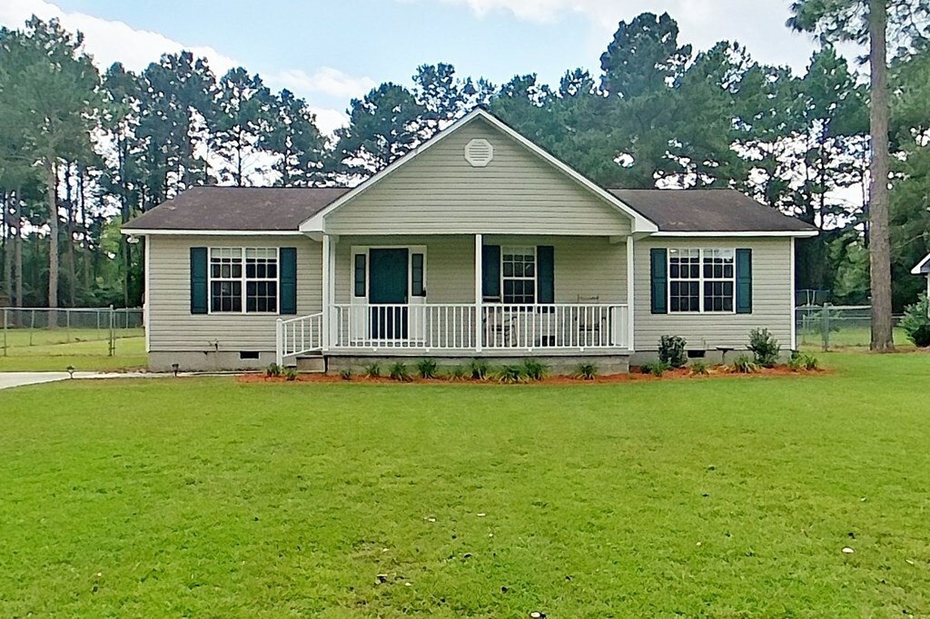 Property Photo:  191 Bradford Road  GA 31757 