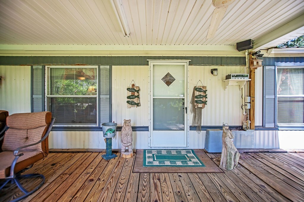 Property Photo:  369 Mulberry Lane  TX 75980 