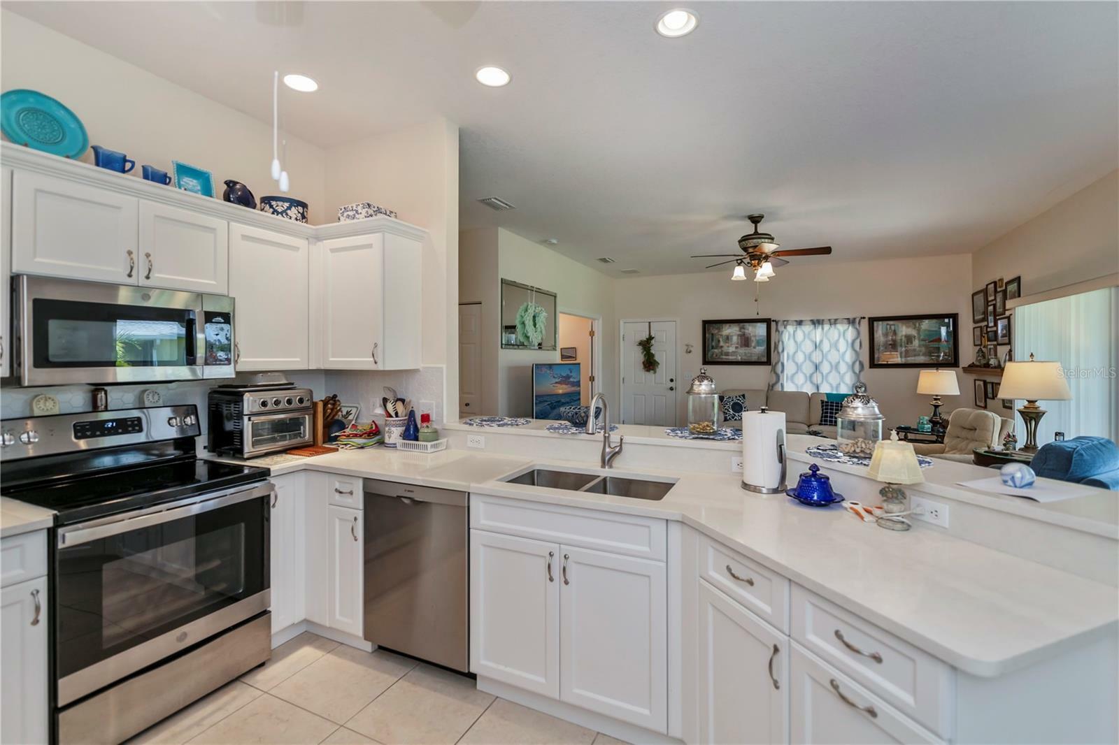 Property Photo:  2031 Royal Tern Circle  FL 33983 