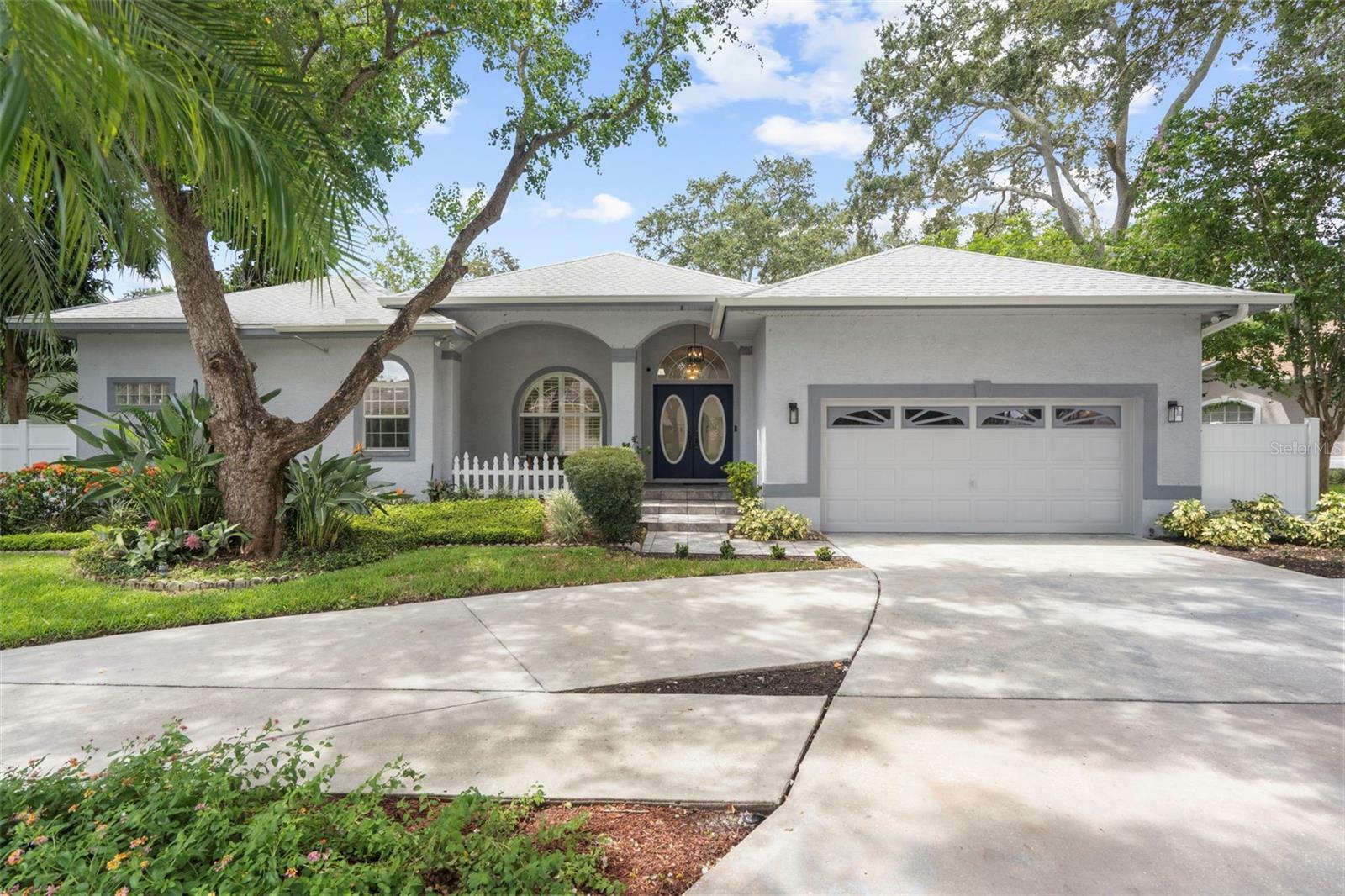 Property Photo:  10576 Shady Oak Lane  FL 33777 