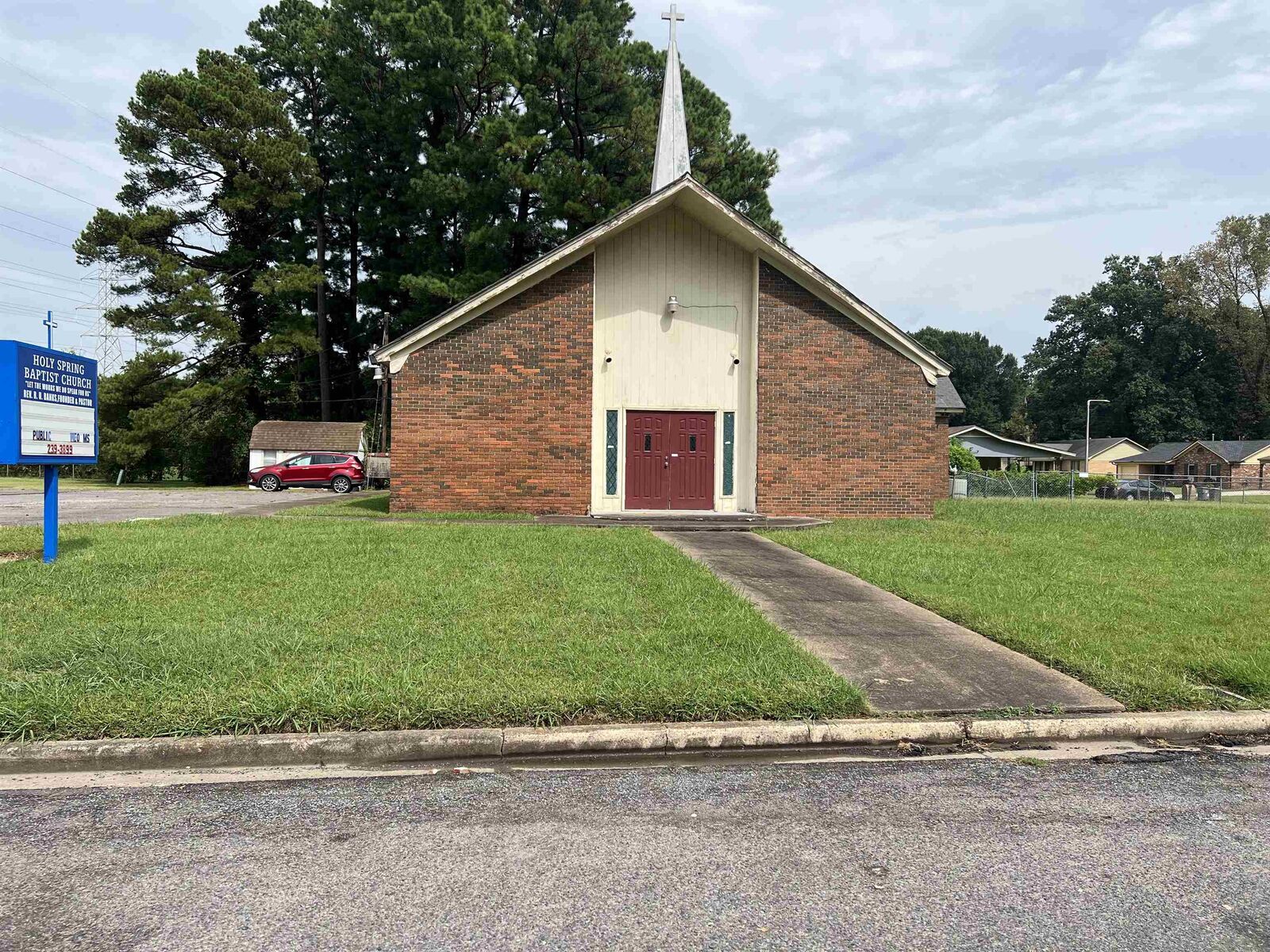 Property Photo: 5480 Vandergreen Dr TN 38116