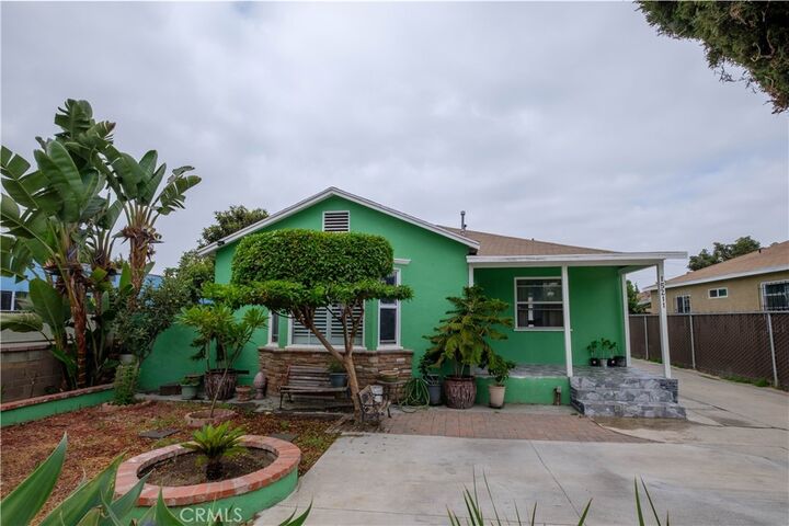 Property Photo:  15211 S White Avenue  CA 90221 