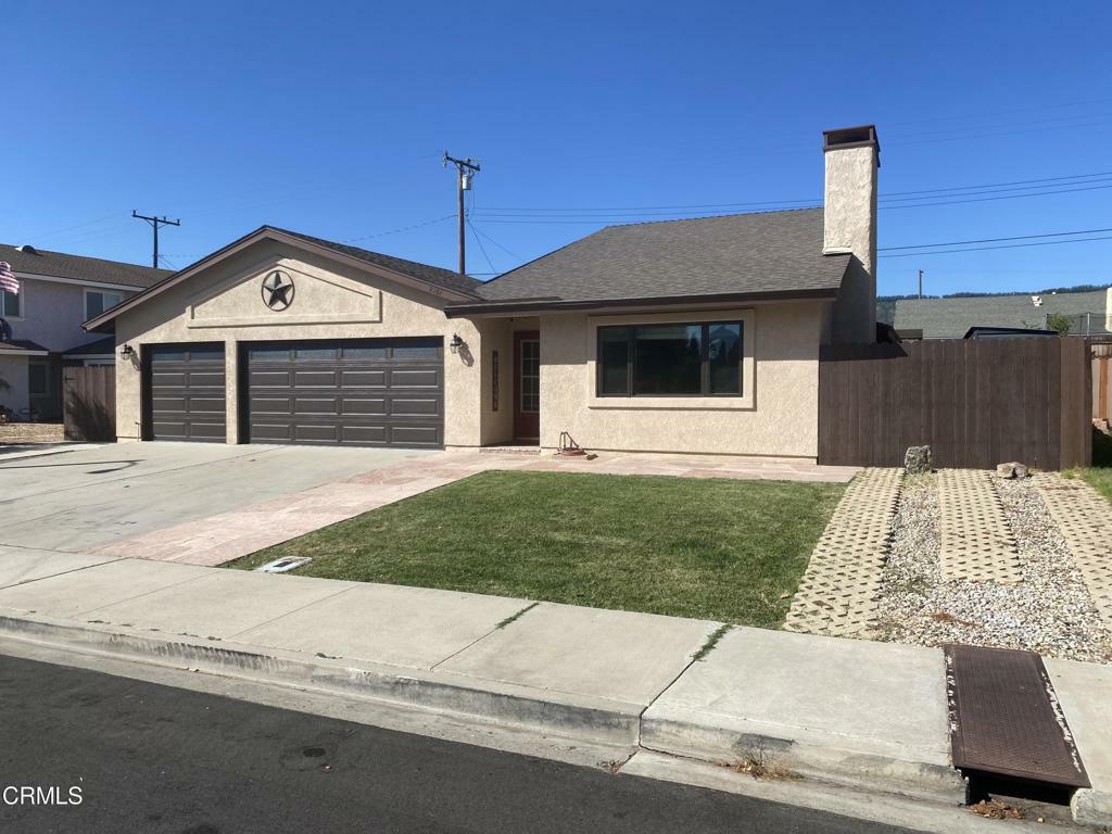 Property Photo:  2761 Los Nogales Avenue  CA 93010 