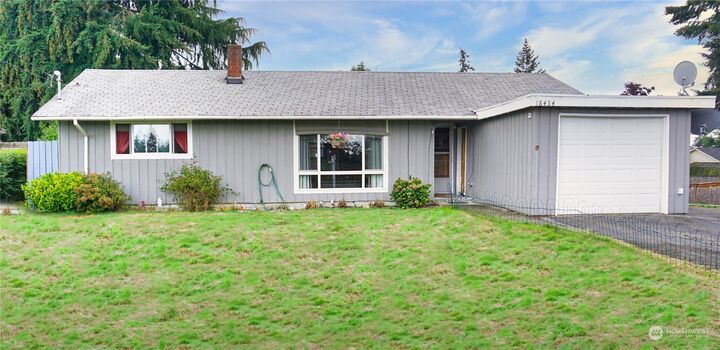 18434 48th Avenue S  Seatac WA 98188 photo