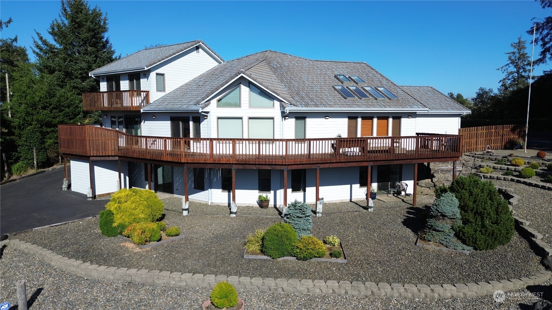 Property Photo:  280 Surf Street  WA 98595 