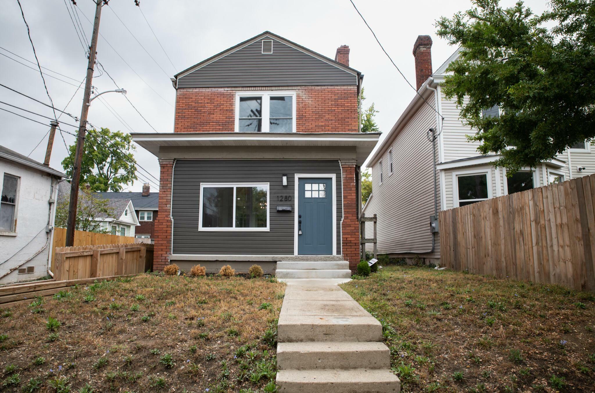 Property Photo:  1280 E Mound Street  OH 43205 