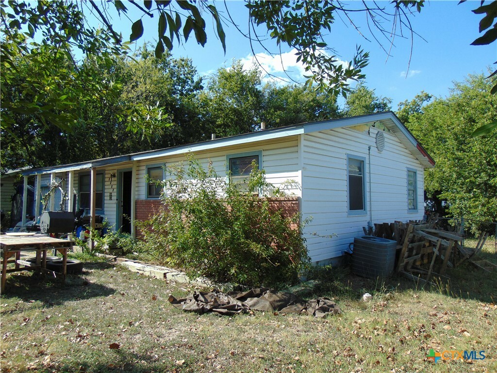 Property Photo:  2207 Keenan Avenue  TX 76522 