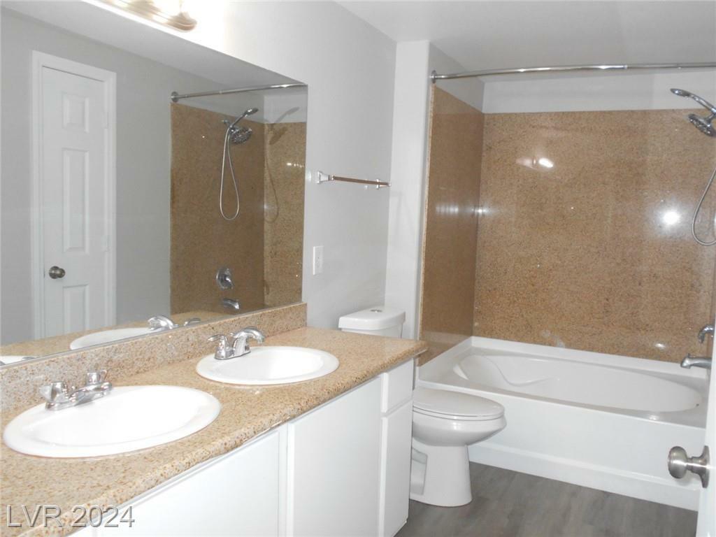 Property Photo:  8000 Badura Avenue 1116  NV 89113 