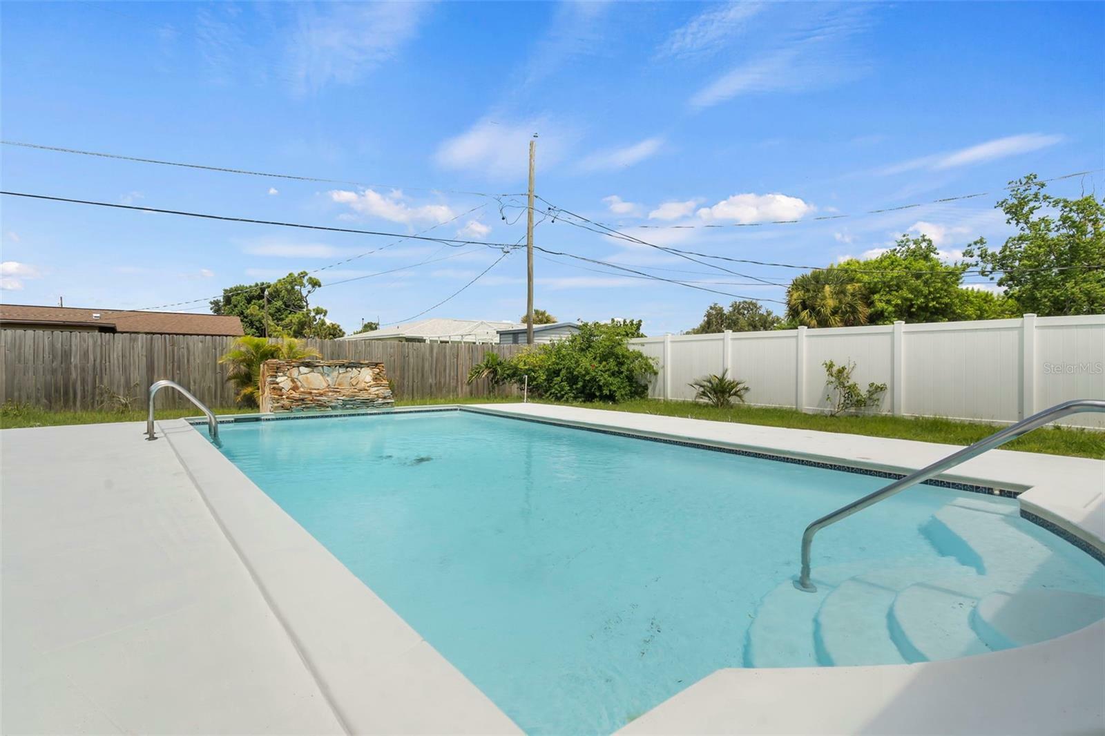 Property Photo:  234 Seminole Boulevard NW  FL 33952 