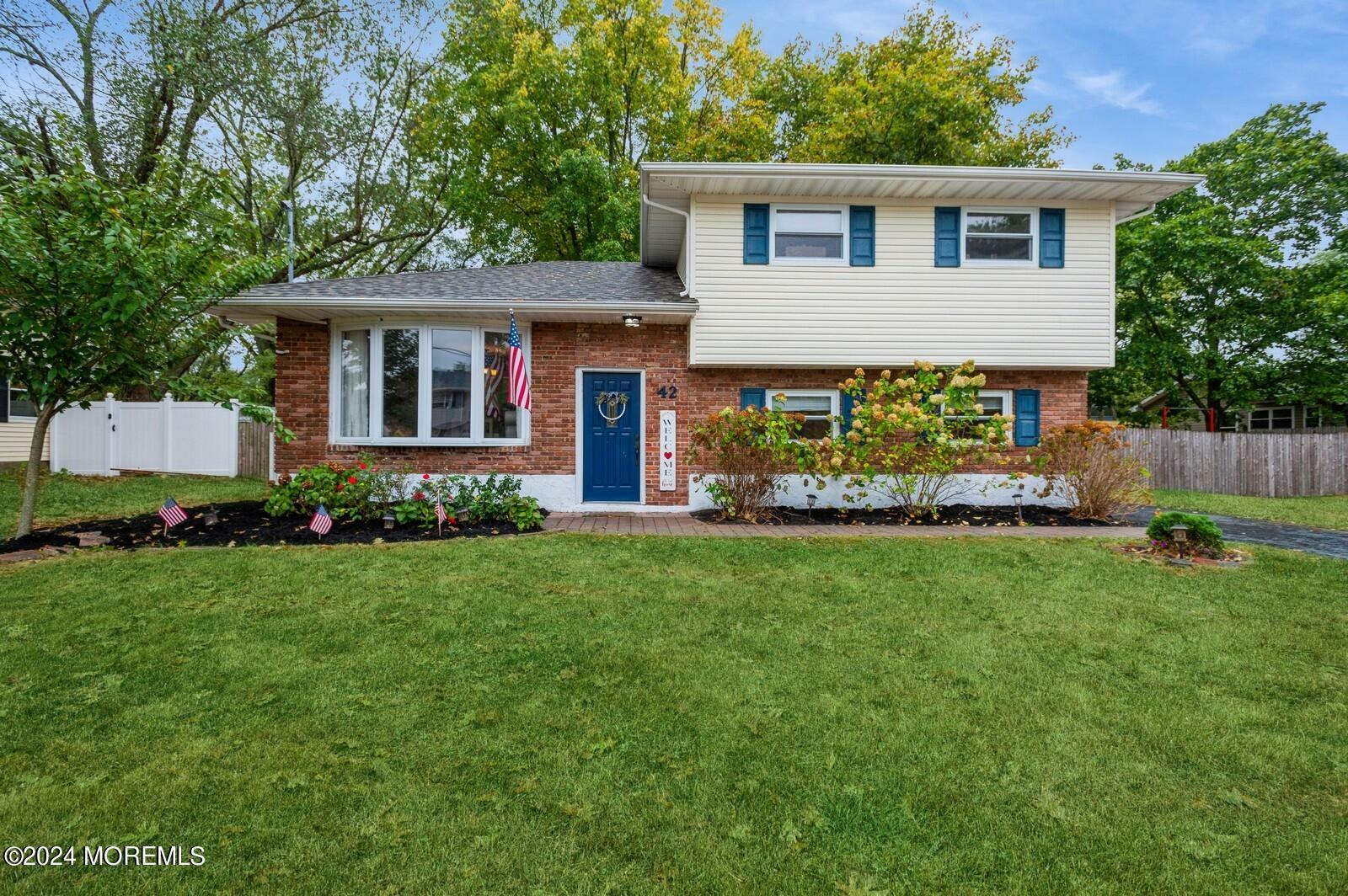 42 Oak Terrace  Howell NJ 07731 photo