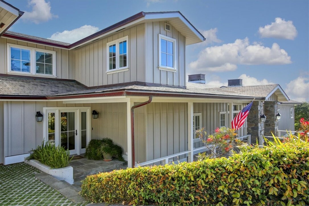 Property Photo: 404 Huntington Road CA 93428