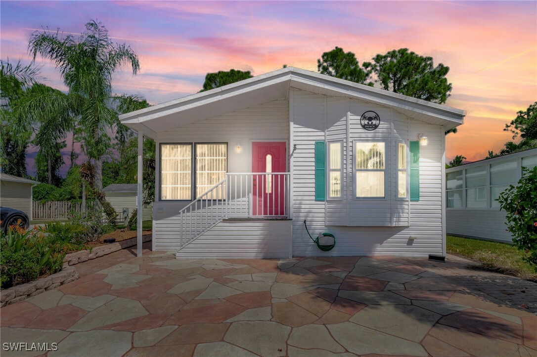 Property Photo:  1031 Crystal Lake Drive  FL 34120 