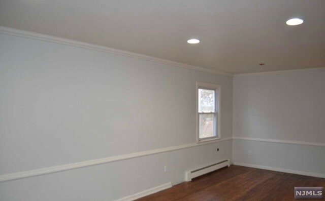 Property Photo:  398 North 10th Street 1st Floor  NJ 07508 