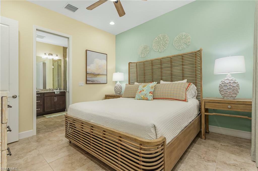 Property Photo:  7290 Saona Ct  FL 34113 