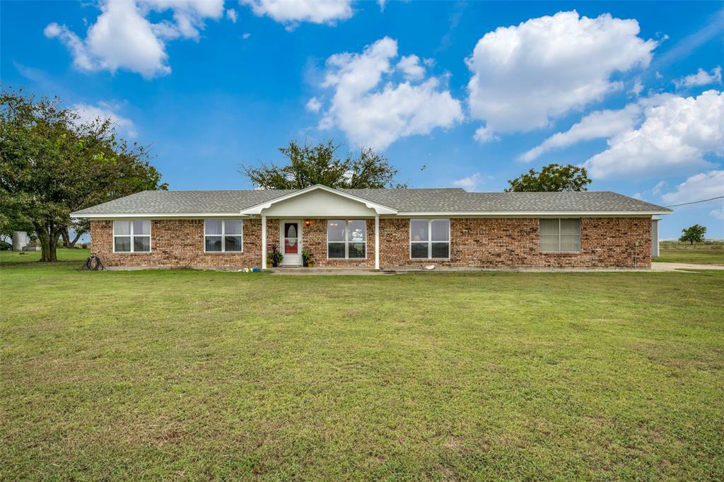 Property Photo:  3396 County Road 302  TX 76252 