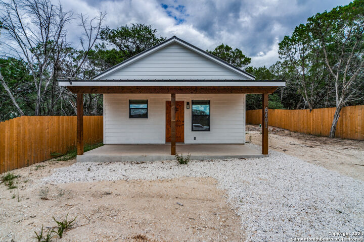 Property Photo:  6401 Whartons Dock  TX 78003 