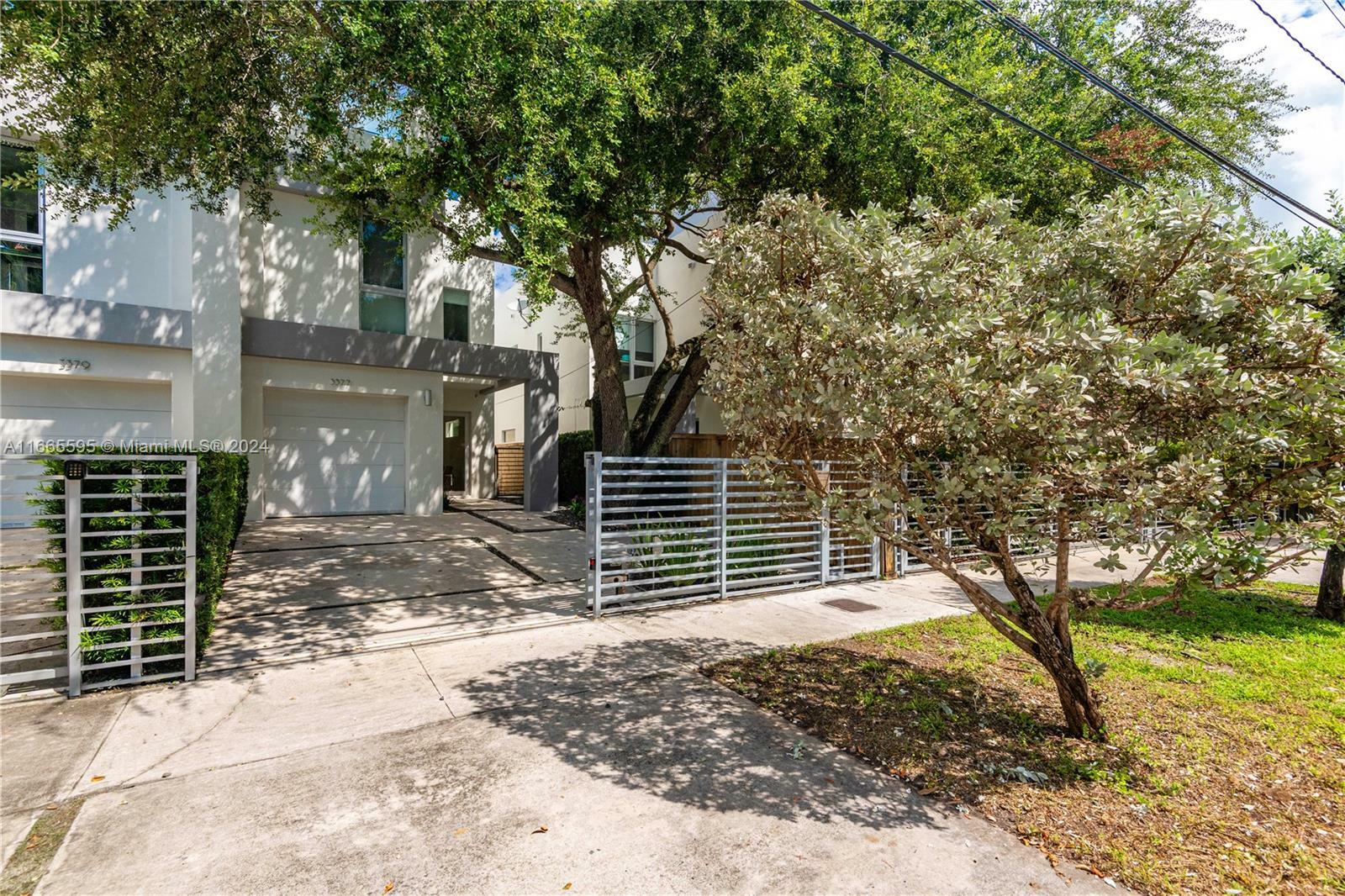 Property Photo:  3377 Day Ave 3377  FL 33133 