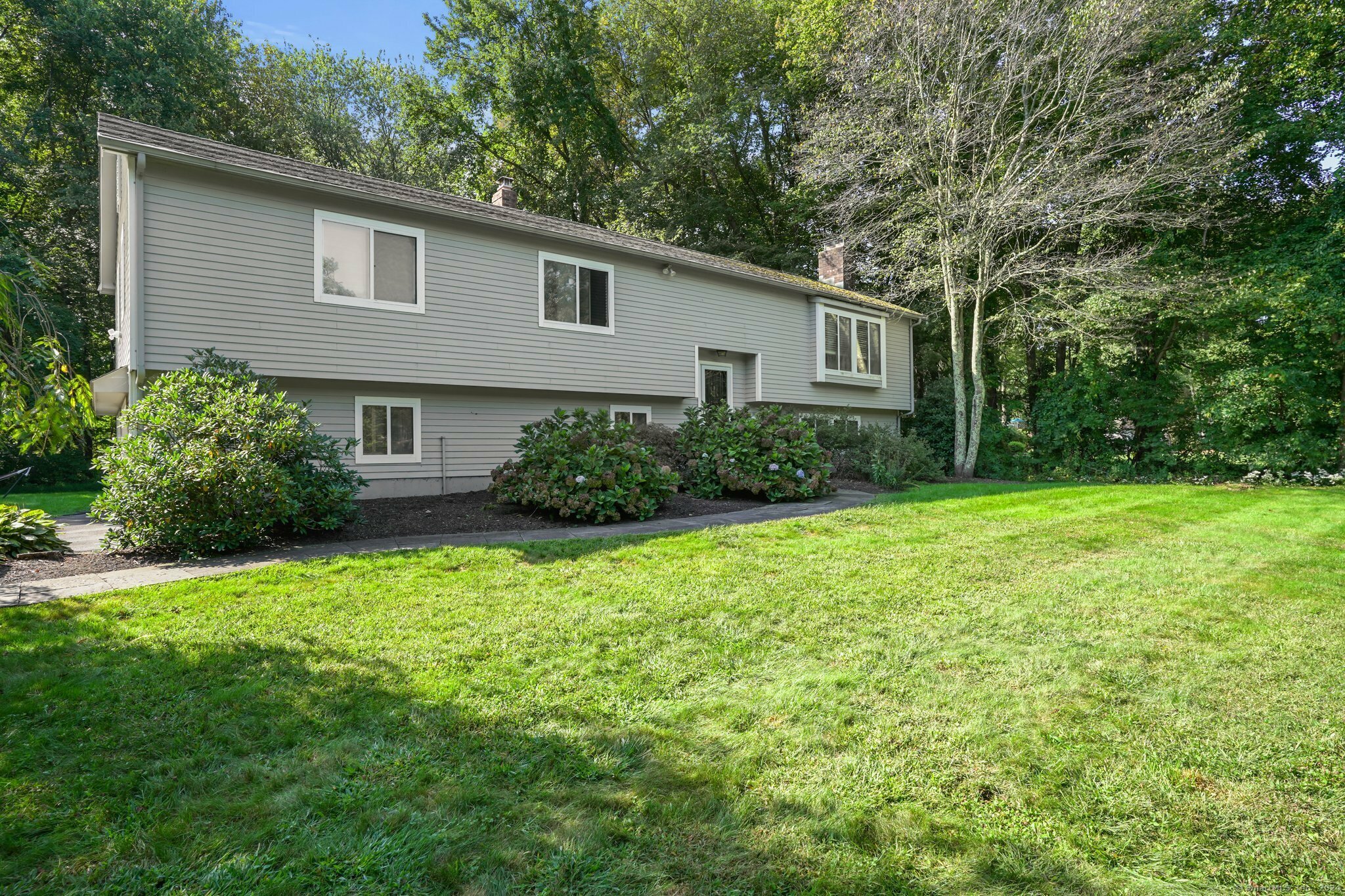 Property Photo:  112 Woodlawn Road  CT 06468 