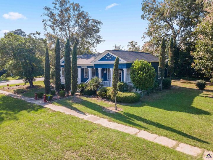 Property Photo:  206 Cuyler Street  GA 31068 
