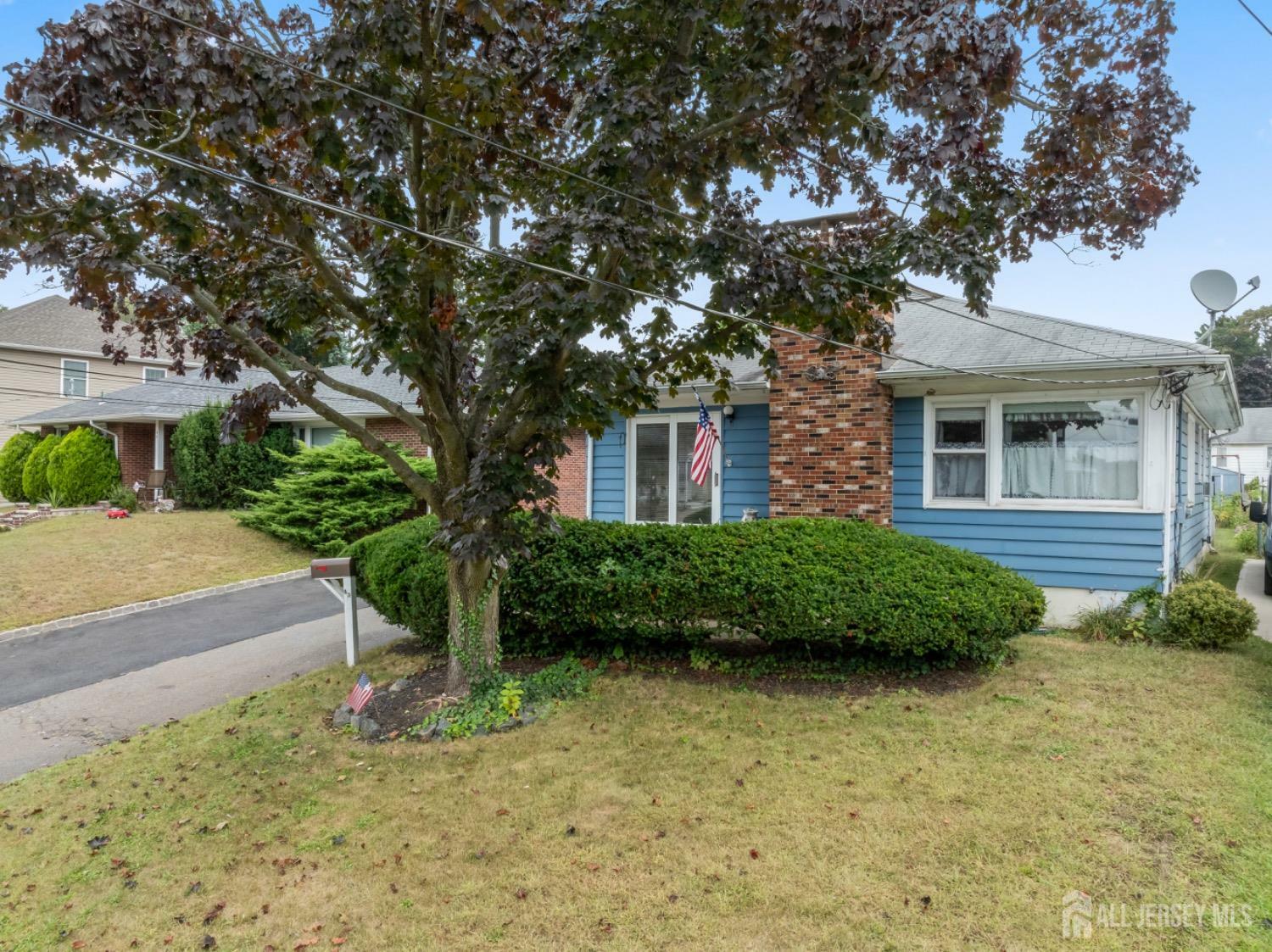 Property Photo:  42 N Edward Street N  NJ 08872 