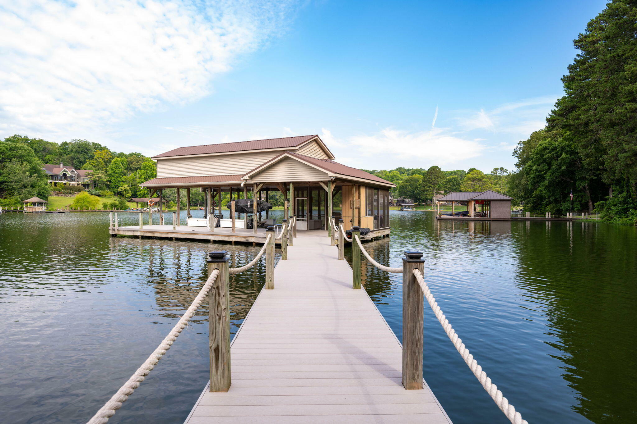 Property Photo: 2106 Wisteria Drive TN 37343
