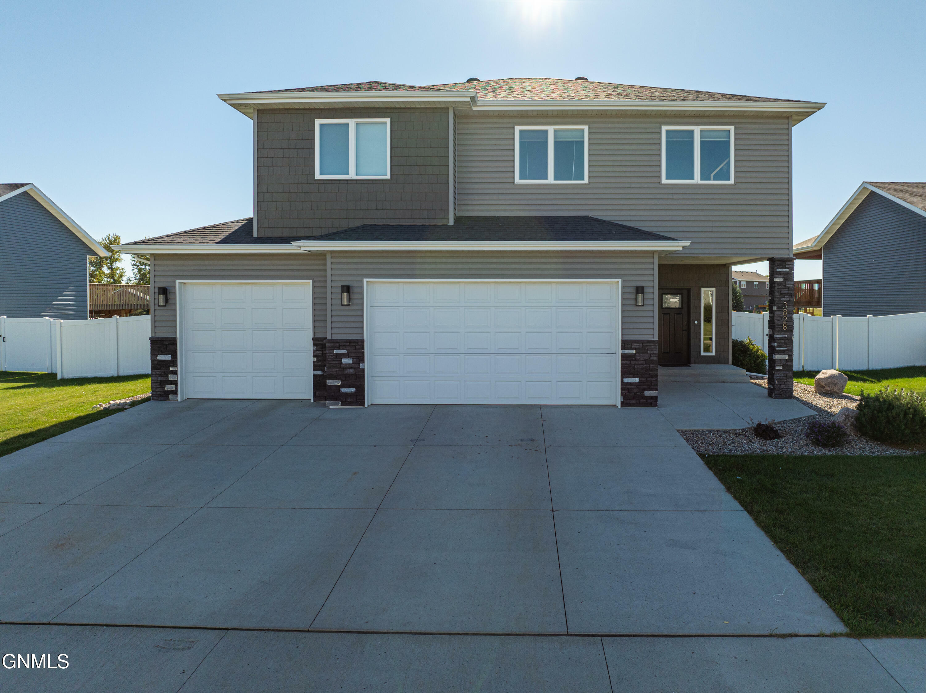 Property Photo:  3828 Meridian Dr Drive  ND 58504 