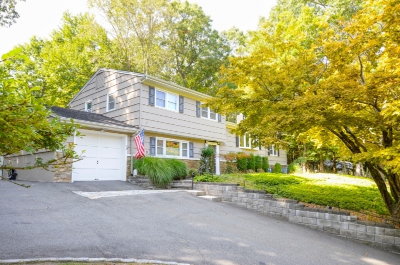 Property Photo: 72 Cherokee Trl NJ 07436