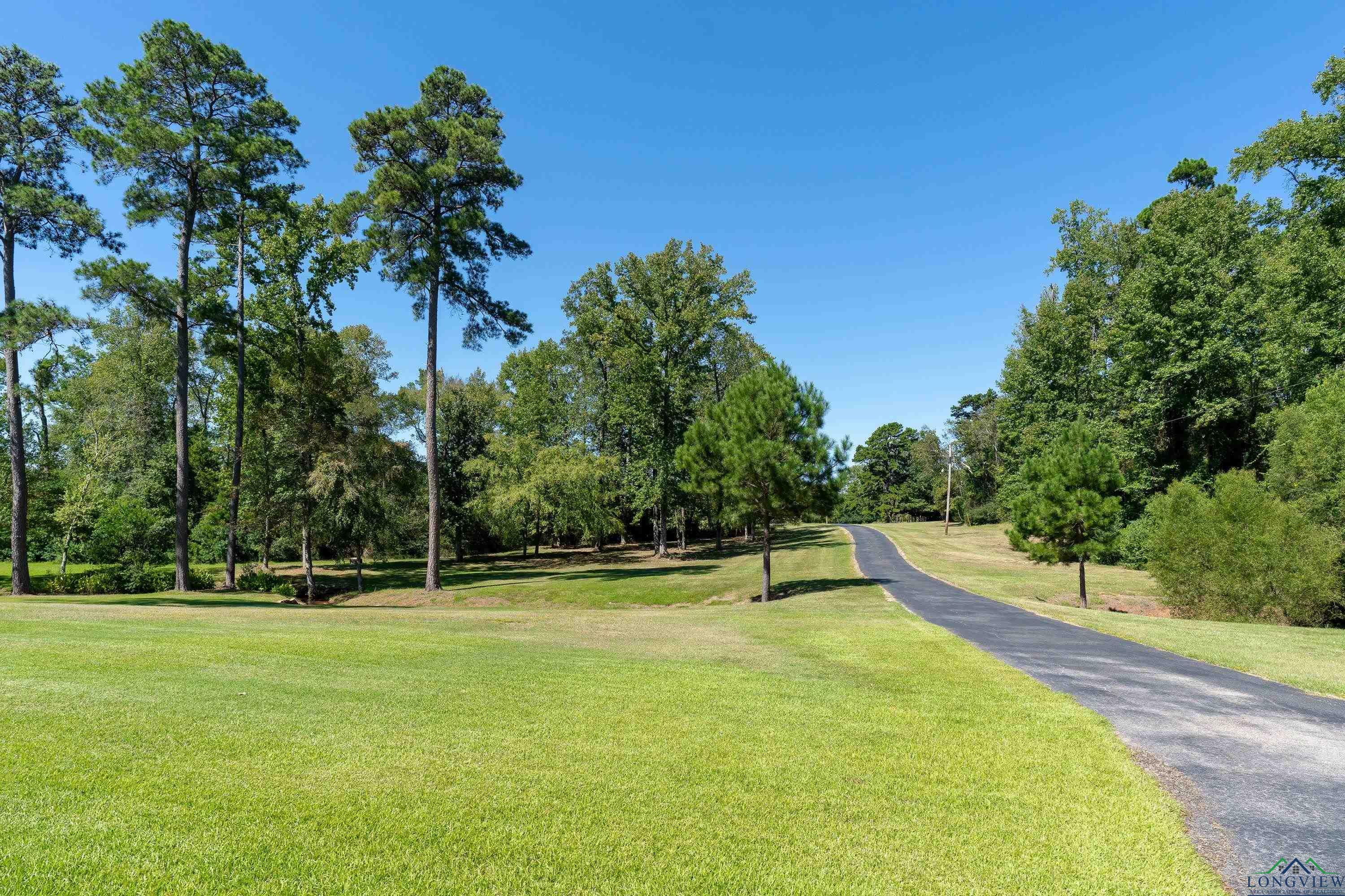 Property Photo:  3716 W Pinecrest Dr.  TX 75672 