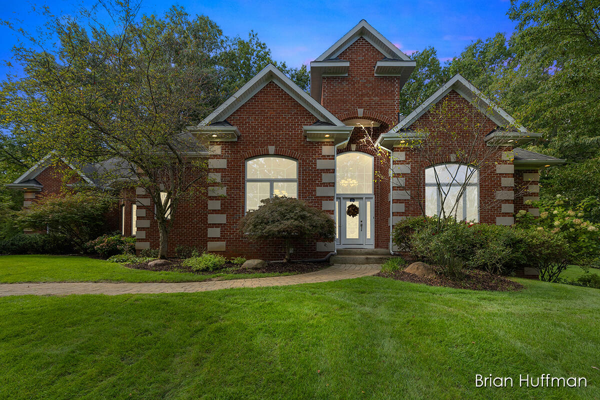 Property Photo:  1747 Flowers Mill Drive NE  MI 49525 