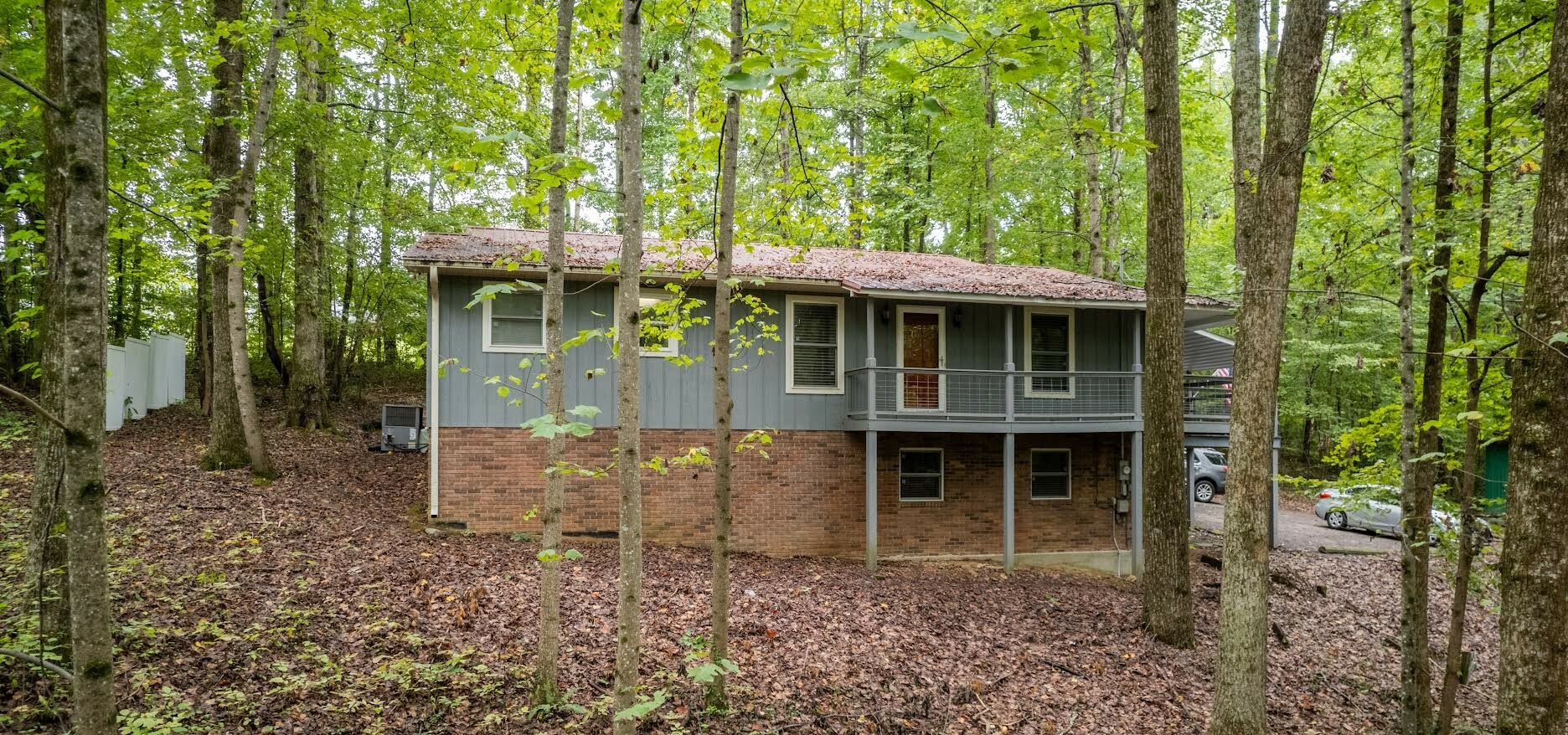 Property Photo:  403 Oakwood Dr  TN 38464 