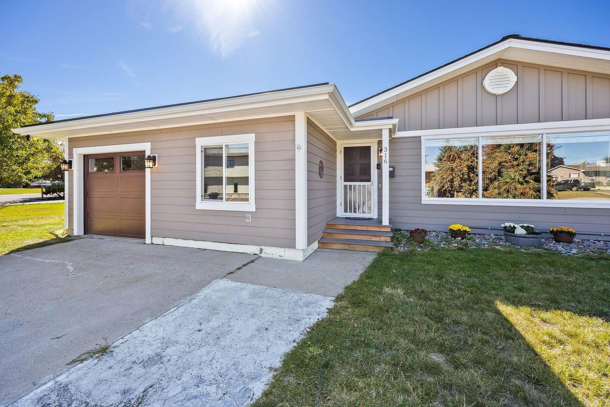 Property Photo:  316 Parkway Drive  MT 59901 