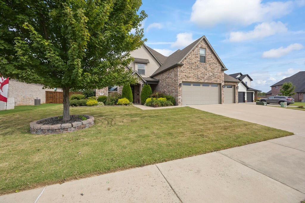 Property Photo:  8605 W Birdsong Lane  AR 72713 