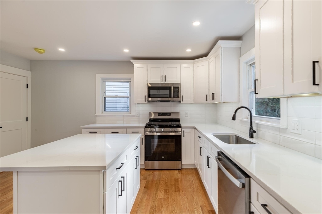 Property Photo:  10 Williams Ave  MA 01902 