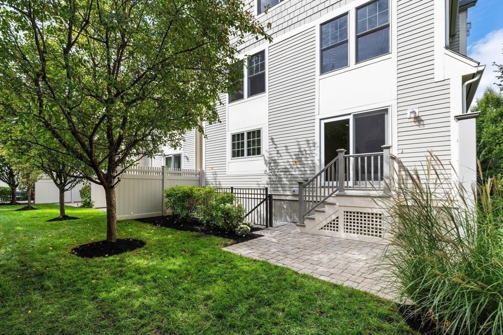 Property Photo:  200 Fayette St 200  MA 02472 