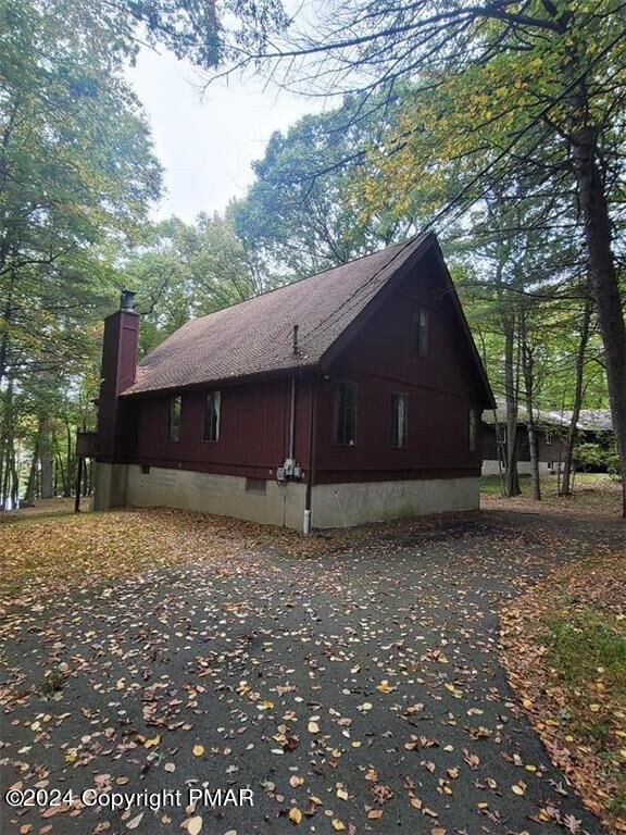 Property Photo:  110 Maple Drive  PA 18458 