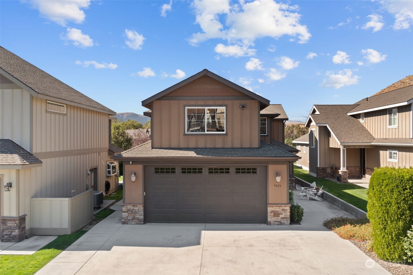 Property Photo: 9426 Yakima Lane NW WA 98848