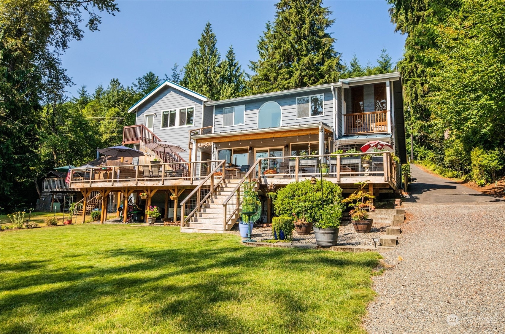Property Photo: 1405 SW Lake Roesiger Road WA 98290