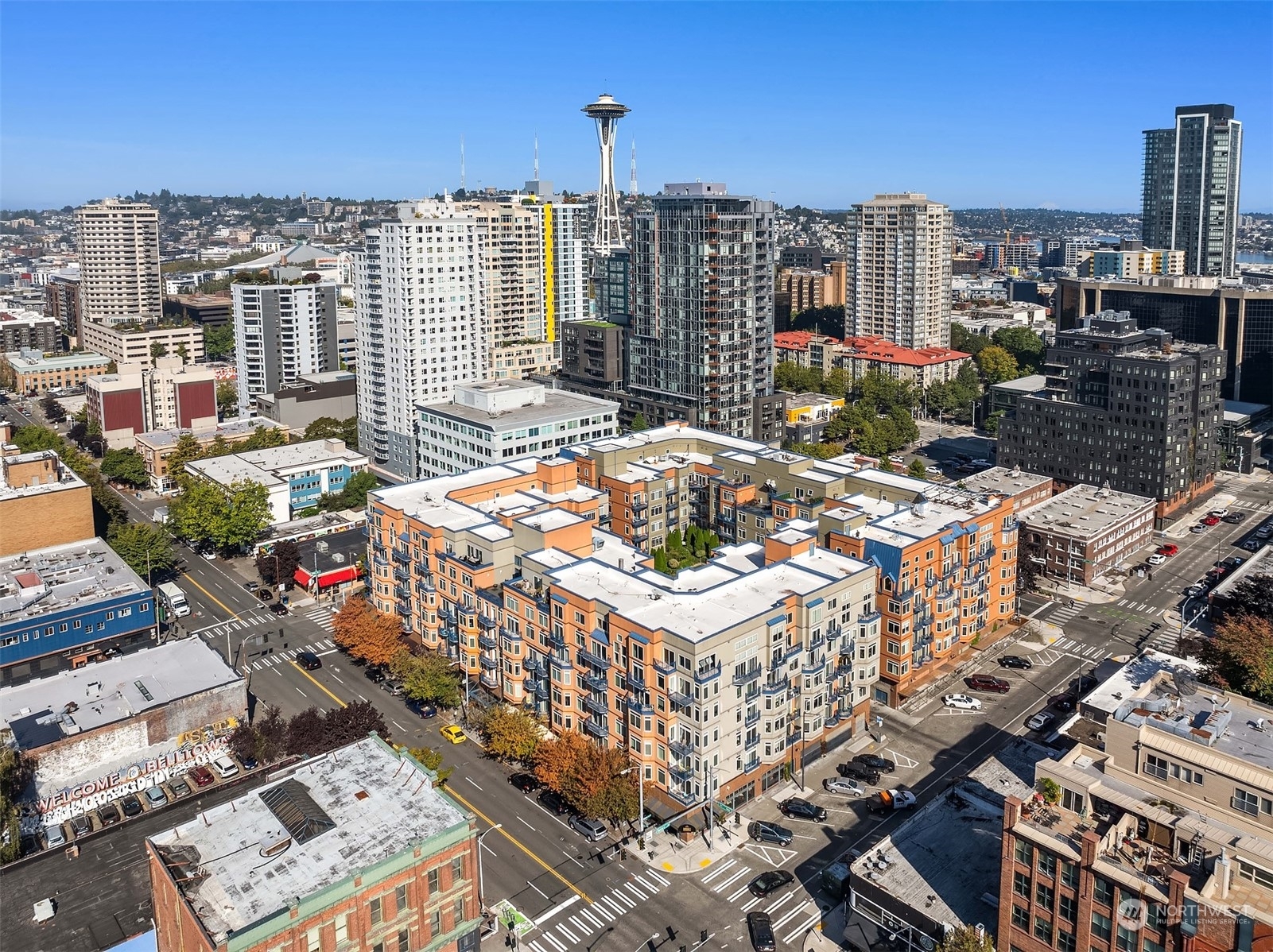 Property Photo: 2414 1st Avenue 718 WA 98121